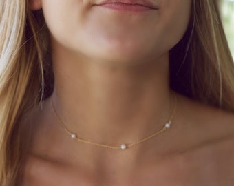 Dainty Pearl Choker Necklace, Tiny Pearl Necklace Gold, Freshwater Pearl Necklace, Layering Necklace, Pearl Jewelry, Simple Bridesmaids Gift