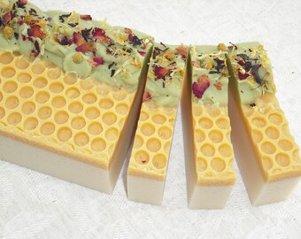 Wildflower Honey Soap / Honey Soap / Honey comb Soap / Floral Soap / Artisan Soap / Handmade Cold Process Soap
