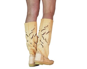 Hand-crafted/women's leather boots flower/Women's moccasins/festival boots/HIPPI boots/grounding Boots/size in Stok 38-38.5