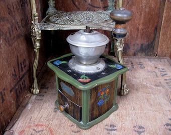 Geschmiedetes Mahlwerk, Antique Coffee Mill, Antique Grinder, Hand Crank, Coffee Grinder, Coffee Lover, German Coffee Mill, Vintage Grinder