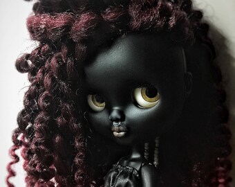 Already SOLD OUT on layaway Don't BUY ~ Robyn ~ custom doll ~ ooak ~ fashion doll ~ blythe doll ~ big eyes ~ art doll ~ legit Blythe doll.