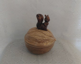 Vintage Squirrel on Walnut Candy Nut Dish Ceramic Bowl (cb)