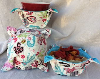 Folk Art Birds Food Bowl Cozy/ Microwavable