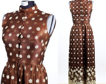 1970s Yves Jennet Chocolate Daisy Polyester Maxi Dress / small medium