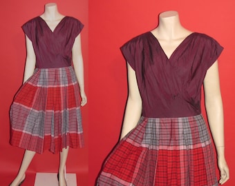 Vintage 1950's Under the Mistletoe 50's Gingham Acetate A-Line Burgundy Festive Womens Dress - S