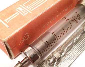 Vintage Soviet glass Syringe 2 ml in the box + 2 needles/ Medical supplies