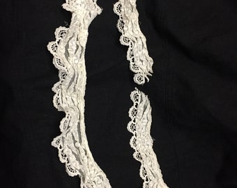 vintage lace collar and cuffs