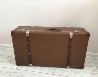 Antique suitcase - Vintage suitcase - Vintage Luggage - Vintage travel suitcase - Old suitcase - retro suitcase - Distressed suitcase