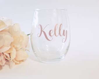 Personalized Wine Glasses, Custom Stemless Wine Glass, Personalized Bridal Party Gift, Bridesmaid Gift, Personalized Gifts for Mother