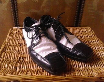 90s black and white leather Stacy Adams oxford shoes