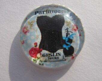 Bust-25 mm round domed cabochon