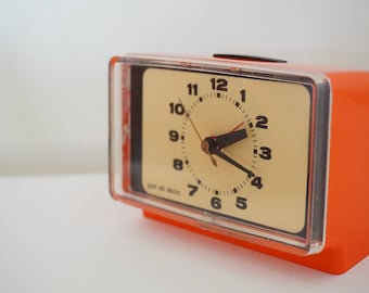 Good-old-electric retro alarm clock vintage space age