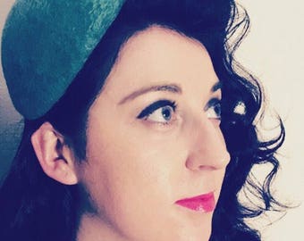 Vintage 1930s old hollywood starlet inspired mini side beret