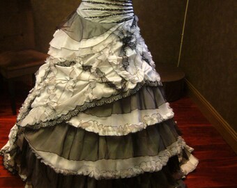 Spectacular Black and White Wedding Dress Vintage Gothic