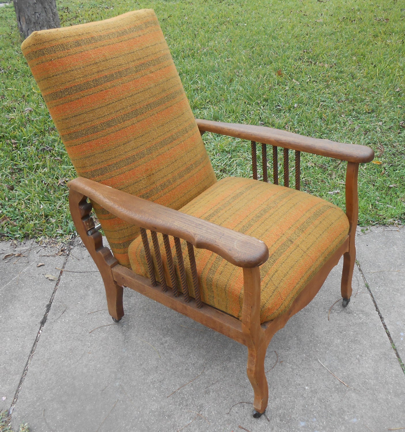 Antique Recliner Morris Chair Arts and Crafts Oak Spindle