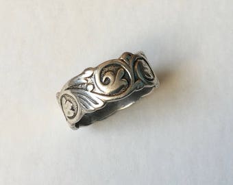 vintage uncas tulip scroll ring, size 7.5 to 7.75