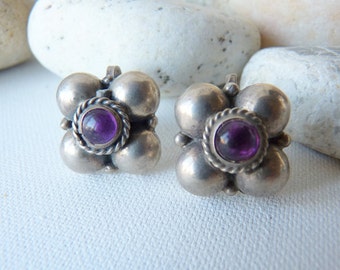 Sterling Silver Amethyst Flower Screw Back Earrings,Vintage Silver Amethyst Earrings,925 Flower Earrings 70's, Vintage Boho Jewelry
