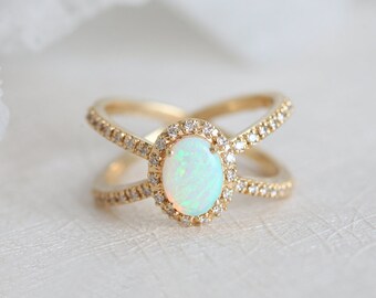 Opal Engagement Ring, Australian Opal Ring, Crystal Opal Ring, Yellow Gold Opal Ring, Opal Diamond Ring, Oval Opal Ring, Fire Opal Ring, 14k