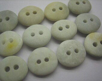 BEACH STONE 15mm BUTTONS White Cream Grey Gray 12 Double Drilled Natural Surf Tumbled Stones Sewing Knitting Rock Pebble Button Peb 782d