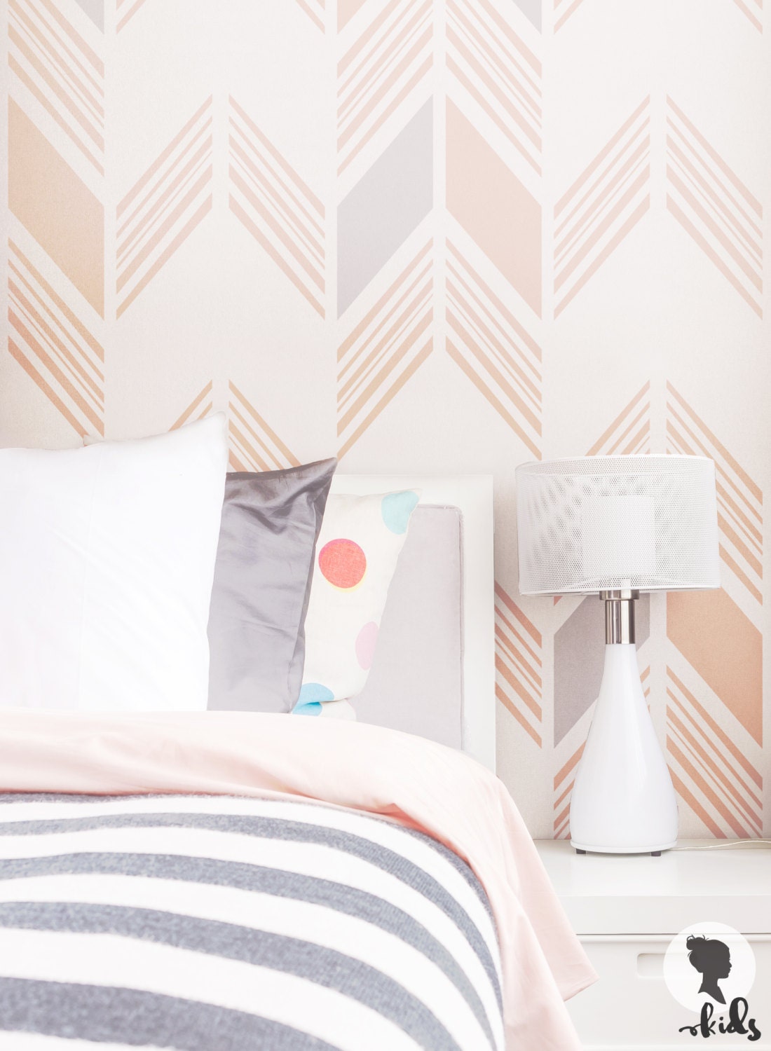 Herringbone Nursery Wallpaper / Traditional or Removable