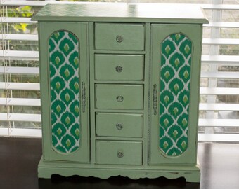 Vintage Hand Painted SHABBY CHIC Green Jewelry Box, Jewelry Storage, Green Jewelry Box