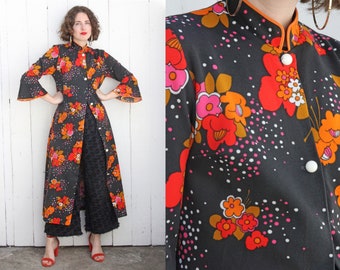 Vintage 70s Dress | 70s Black Floral Print Long Jacket Dress with Pockets | Medium M