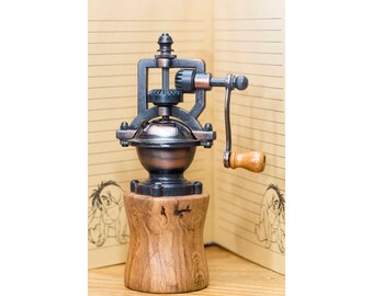 Oak Pepper Grinder - Antique PepperMill - Herb grinder - Salt Grinder - Wooden Pepper Mill - Salt Mill - Kitchen Decor - wedding gift