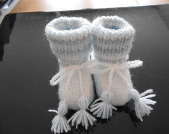 wool baby booties size 0-3 months