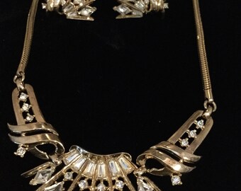 CROWN TRIFARI Necklace and Earrings with "Diamonds"