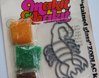 Vintage Makit Bakit 1980's Suncatcher Ornament Kit ~ Zodiac Sign ~ SCORPIO