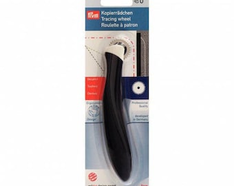 Scalloped pattern ergonomic Prym roulette