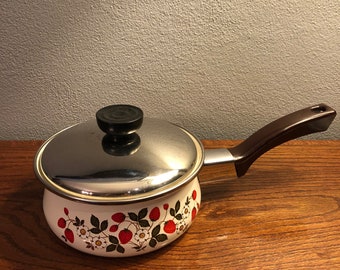 Sheffield Strawberries 'n Cream Sauce Pan Pot With Lid