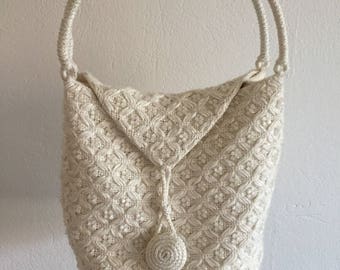 Ladies/vintage/beaded/handbag/boho chic/wedding/evening wear/formal wear/hippie chic/bucket bag/flap bucket bag