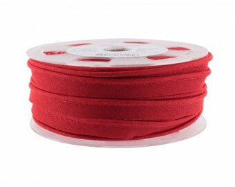 Bright red piping DMC
