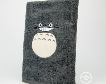 My Neighbor Totoro Bath Towel - Geeky Embroidered Bathroom Towel Decor