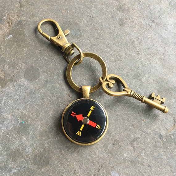 Working Compass Keychain Bronze with Ring and Key Change in