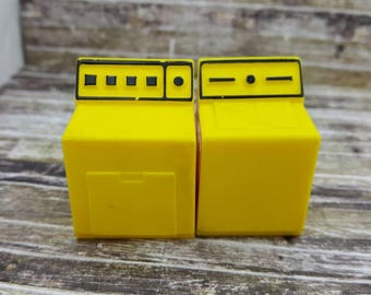 Fisher Price Washer and Dryer Appliances 1972 Toy Dollhouse hard plastic Yellow