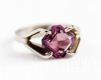 Sterling Silver Ring - Simulated Amethyst Purple Glass Stone Statement - Size 4 Retro 1960s Modernist Raised February Birthstone Jewelry