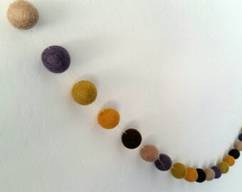 Fall Garland : Thanksgiving / Fall Felt Ball Garland