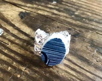 Broken China Blue Willow Adjustable Ring