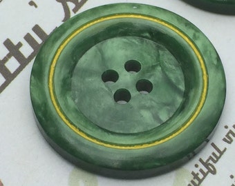 Vintage Buttons - green plastic