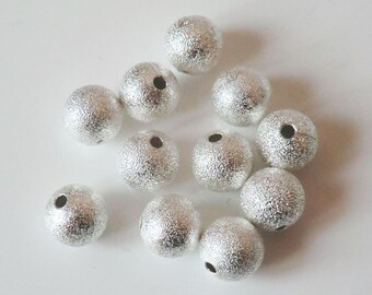 20 x silver brushed metal 10mm beads