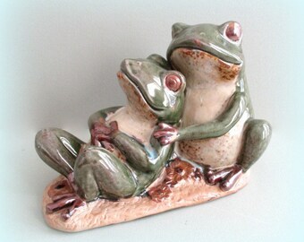 Garden Frog Decoration Garden Decor Frog Decor Green Frog Art Ceramic Frog Figurine Pottery Frog Statue Frog Figure Yard Decoration Yard Art