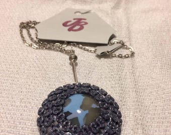 Round Avant Garde Pendant