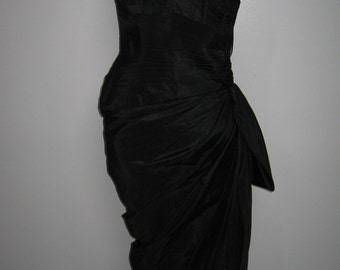 Glamorous black taffeta strapless "goddess" gown