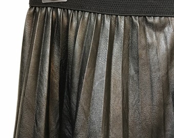 Pleated full skirt - Black faux leather - One size