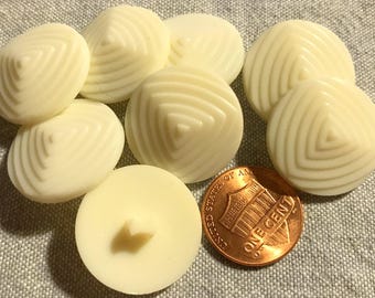 8 Cream Tiered Plastic Shank Buttons 7/8" 23mm # 8256