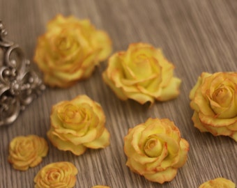 Unconventional, sugar flowers