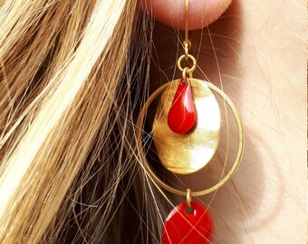 Long earrings red and gold matte
