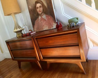 NIGHTSTAND PAIR Midcentury Danish Modern Endtable Sidetable Walnut Wood Great Condition Tops Refinished Vintage Retro c1950s